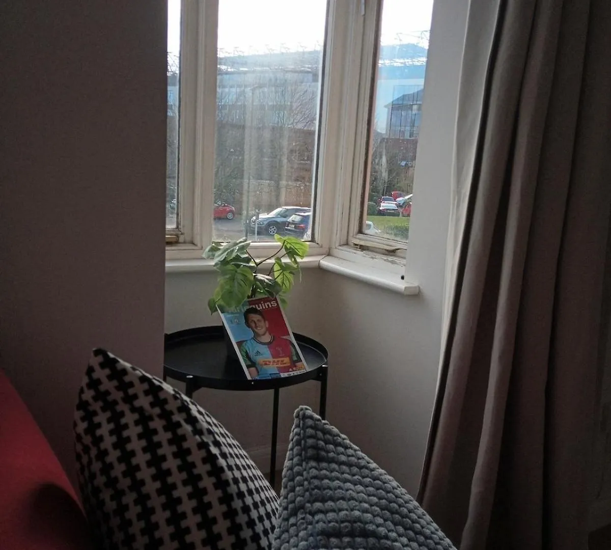 Apartment 2-Bedroom Split-Level Flat With Character Isleworth United Kingdom