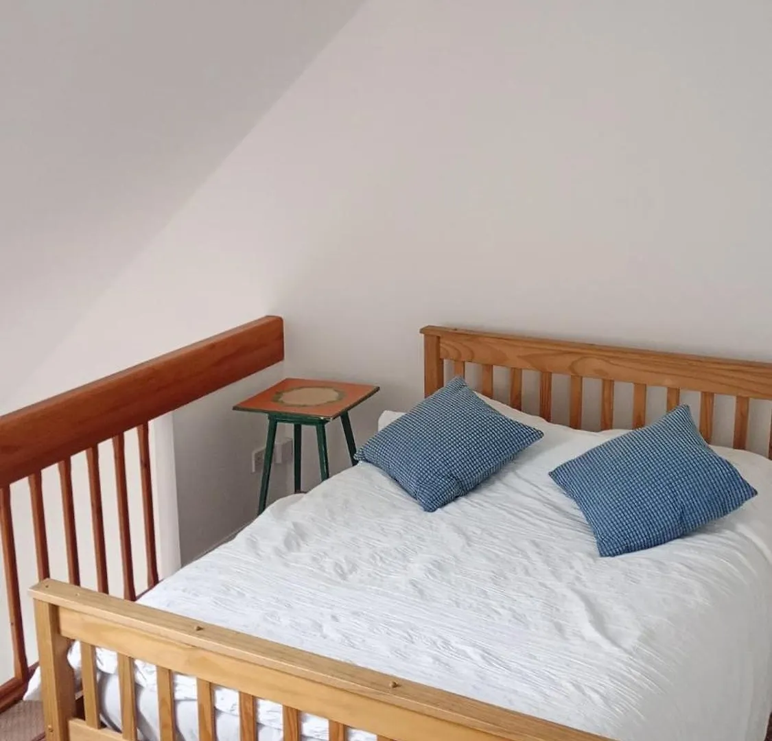 2-Bedroom Split-Level Flat With Character Isleworth 0*,  Wielka Brytania